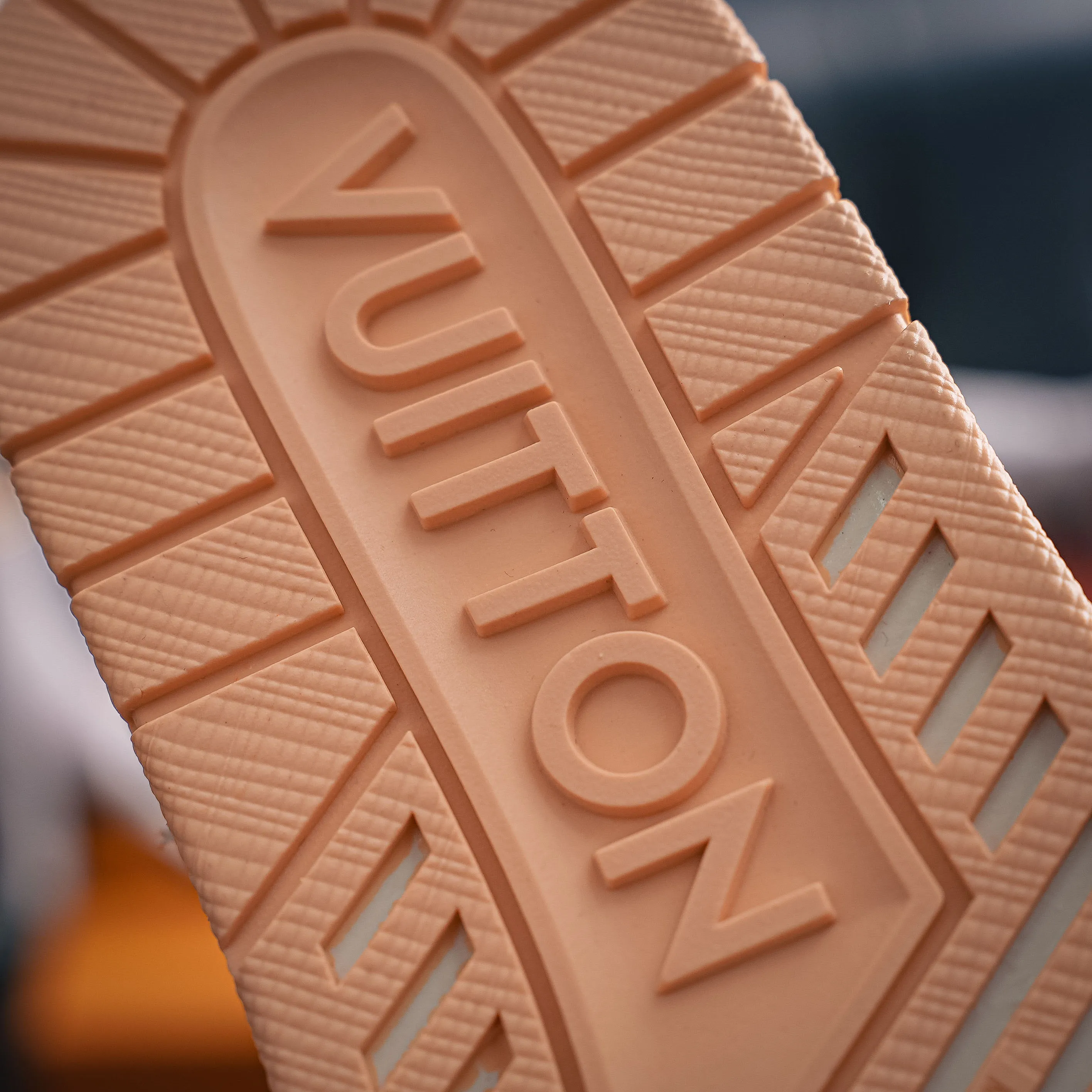 # LV- - trainer 2026 New Arrival 1：1 ！！ Shoes Cowhide Leather ， LOGO ， Breathable ， 。